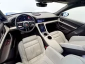 Porsche Taycan - Miniatura 12