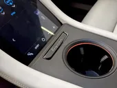 Porsche Taycan - Miniatura 17