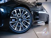 BMW 745e Plug-in Hybrid - Miniatura 3