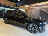 BMW Ix - Miniatura 3