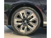 BMW I7 - Miniatura 3
