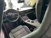 Porsche Taycan - Miniatura 9