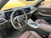 BMW 330e Plug-in Hybrid - Miniatura 9