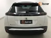 Peugeot E-2008 - Miniatura 18
