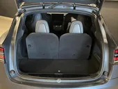 Tesla Model X - Miniatura 12