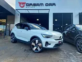 Foto de um volvo xc40 recharge.