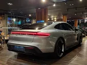 Porsche Taycan - Miniatura 14