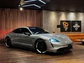 Porsche Taycan - Miniatura 16