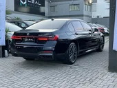 BMW 745e Plug-in Hybrid - Miniatura 6