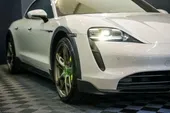 Porsche Taycan - Miniatura 2
