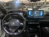 Peugeot E-208 - Miniatura 13