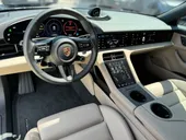 Porsche Taycan - Miniatura 7