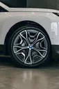 BMW Ix - Miniatura 2