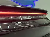 Porsche Taycan - Miniatura 7