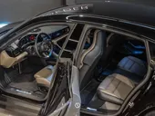 Porsche Taycan - Miniatura 12