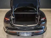 Porsche Taycan - Miniatura 15