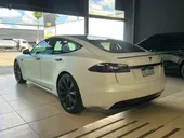 Tesla Model S - Miniatura 9