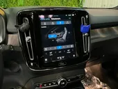 Volvo XC40 Recharge - Miniatura 10