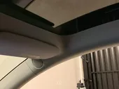 Tesla Model Y - Miniatura 3