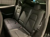 Tesla Model Y - Miniatura 12