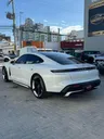 Porsche Taycan - Miniatura 6