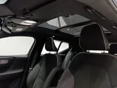 Volvo XC40 Recharge - Miniatura 10