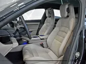 Porsche Taycan - Miniatura 7