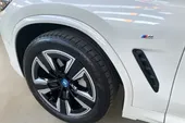 BMW IX3 - Miniatura 10