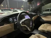 Tesla Model X - Miniatura 16