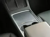 Tesla Model Y - Miniatura 14