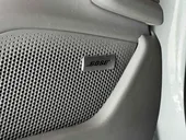 Porsche Taycan - Miniatura 10