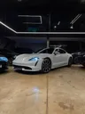 Porsche Taycan - Miniatura 1