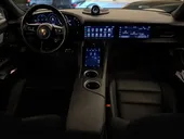 Porsche Taycan - Miniatura 11