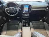 Volvo XC40 Recharge - Miniatura 20