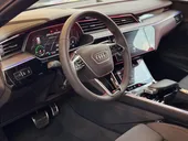 Audi Q8 E-tron - Miniatura 17