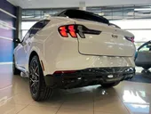 Ford Mustang Mach-e - Miniatura 9