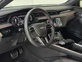 Audi Q8 E-tron - Miniatura 5
