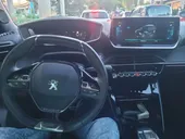 Peugeot E-2008 - Miniatura 3