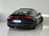 Porsche Panamera - Miniatura 5
