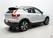 Volvo XC40 Recharge - Miniatura 10