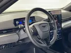 Ford Mustang Mach-e - Miniatura 4
