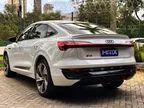 Audi Q8 Sportback E-tron - Miniatura 2