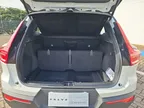 Volvo XC40 Recharge - Miniatura 9