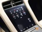 Porsche Taycan - Miniatura 14