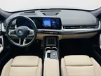 BMW IX1 - Miniatura 10
