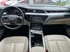 Audi E-tron - Miniatura 14