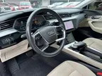 Audi E-tron - Miniatura 16
