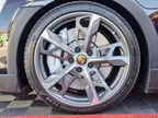 Porsche Taycan - Miniatura 17