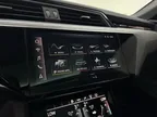 Audi E-tron - Miniatura 14