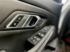 BMW 330e Plug-in Hybrid - Miniatura 18